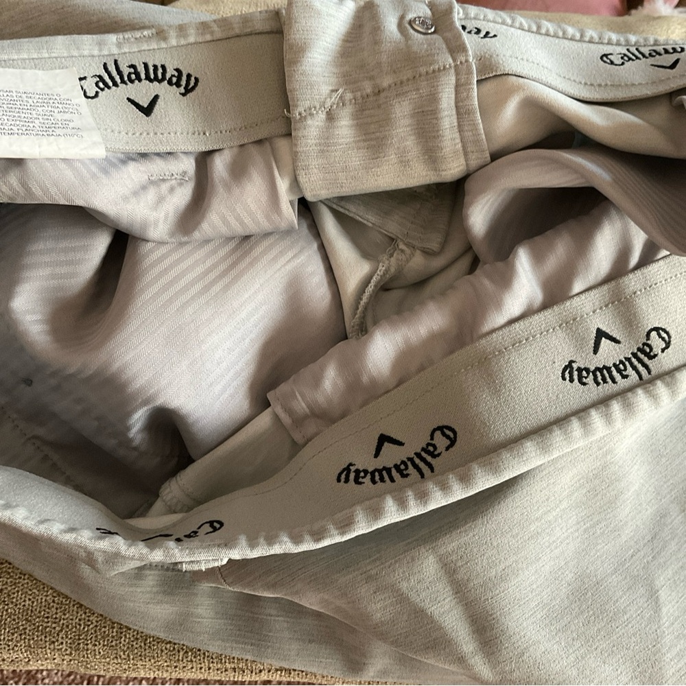 Callaway Grey Light Golf Shorts Men's, pockets, 8.5” inseam, size 34, EUC - Picture 10 of 10